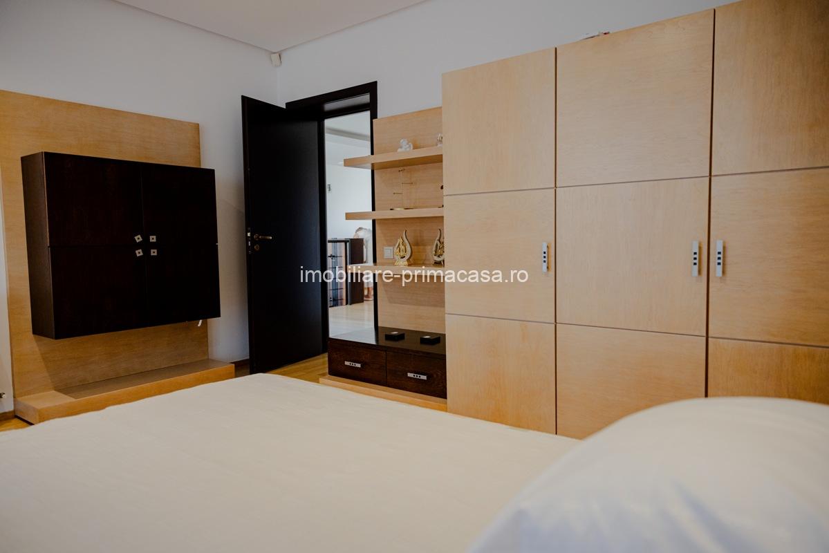 VILA DE LUX, zona Cartier Sasar , 450mp cu 10 ari teren! - imagine 24