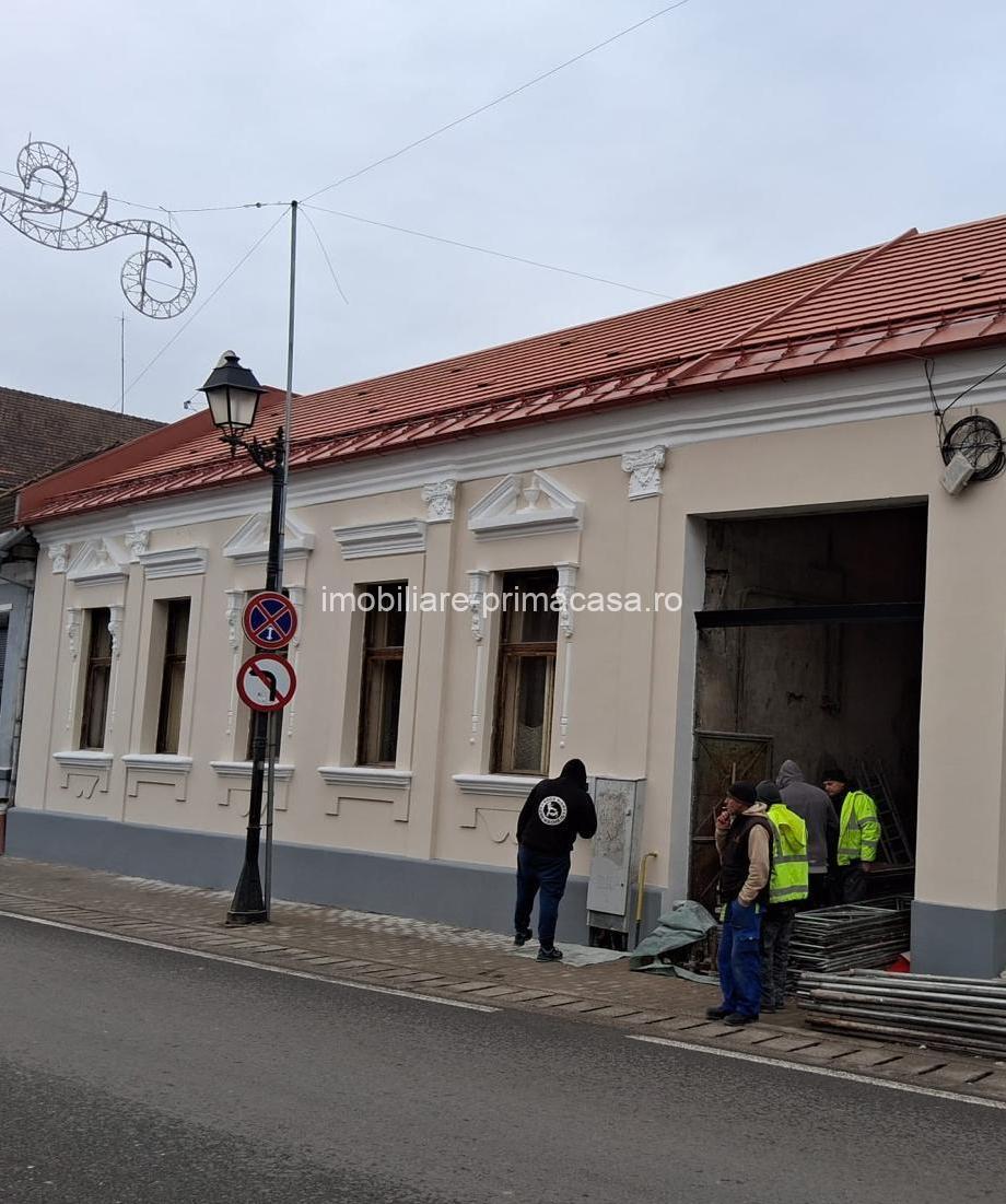 CLADIRE ISTORICA(1895), 150 mp Centrul Vechi Baia Mare DE INCHIRIAT! - imagine 4