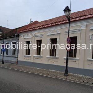 CLADIRE ISTORICA(1895), 150 mp Centrul Vechi Baia Mare DE INCHIRIAT!