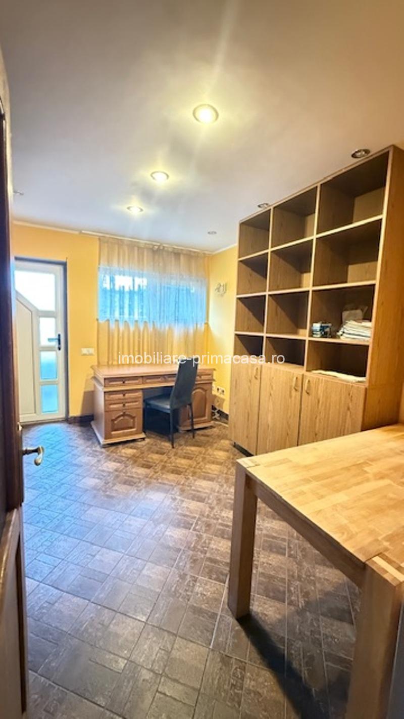 VILA D+P+M 300mp construiti cu teren de 450mp zona Cartier Sasar! - imagine 13