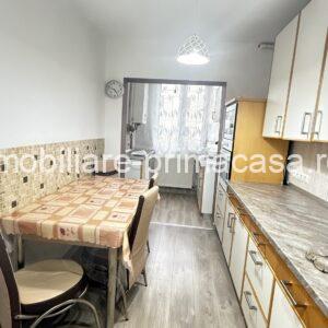 De închiriat apartament 3 camere – zona Grănicerilor, etaj 1