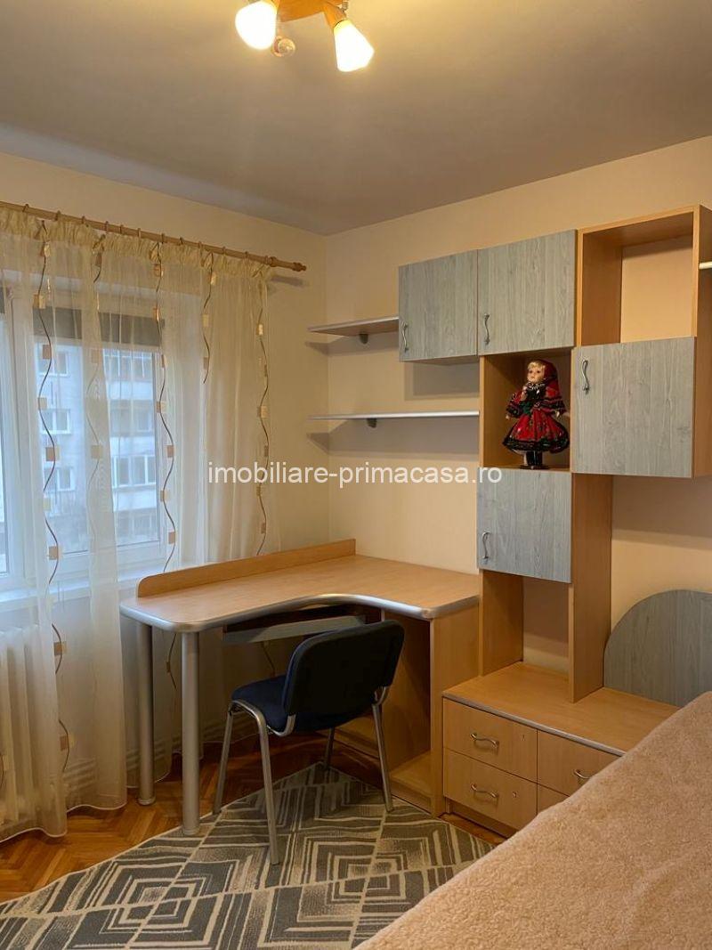 – Zona Caragiale -Apartament 3 camere decomandat, 2 băi, 2 balcoane - imagine 11