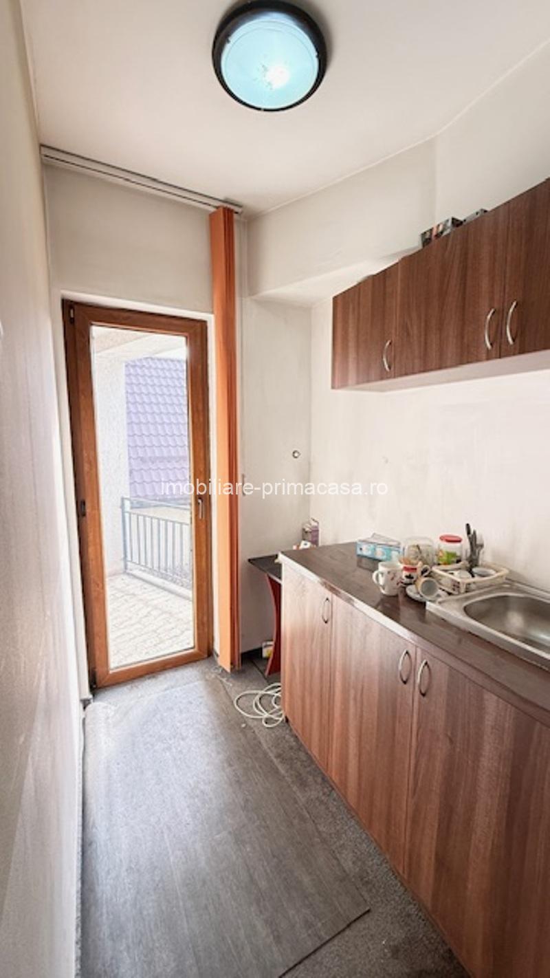 Zona Eminescu HALA 451 mp + caldire birouri 154 mp, teren 2000mp! - imagine 5
