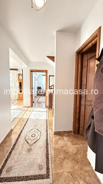 ZONA PRONTO- Casă P+E 200 mp, 2 garaje, teren 723mp! - imagine 26