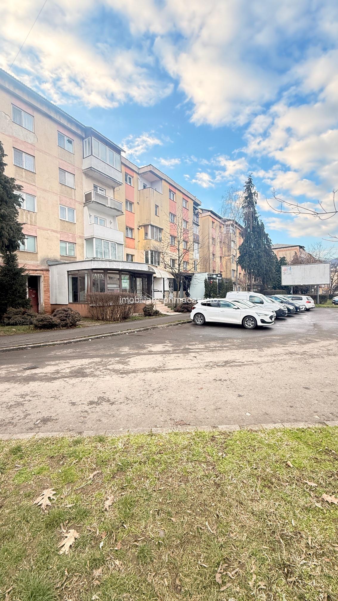 SPATIU COMERCIAL cu iesire la strada , aprox. 100mp ! - imagine 2