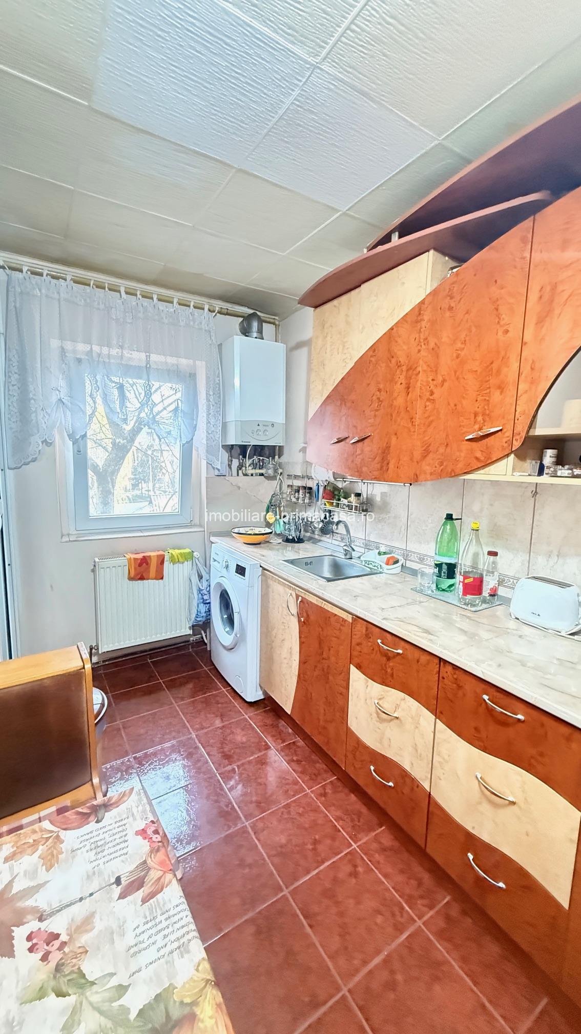 Str. Serelor (Parcul Central) Apartament cu 4 camere, decomandat, ultracentral ! - imagine 11