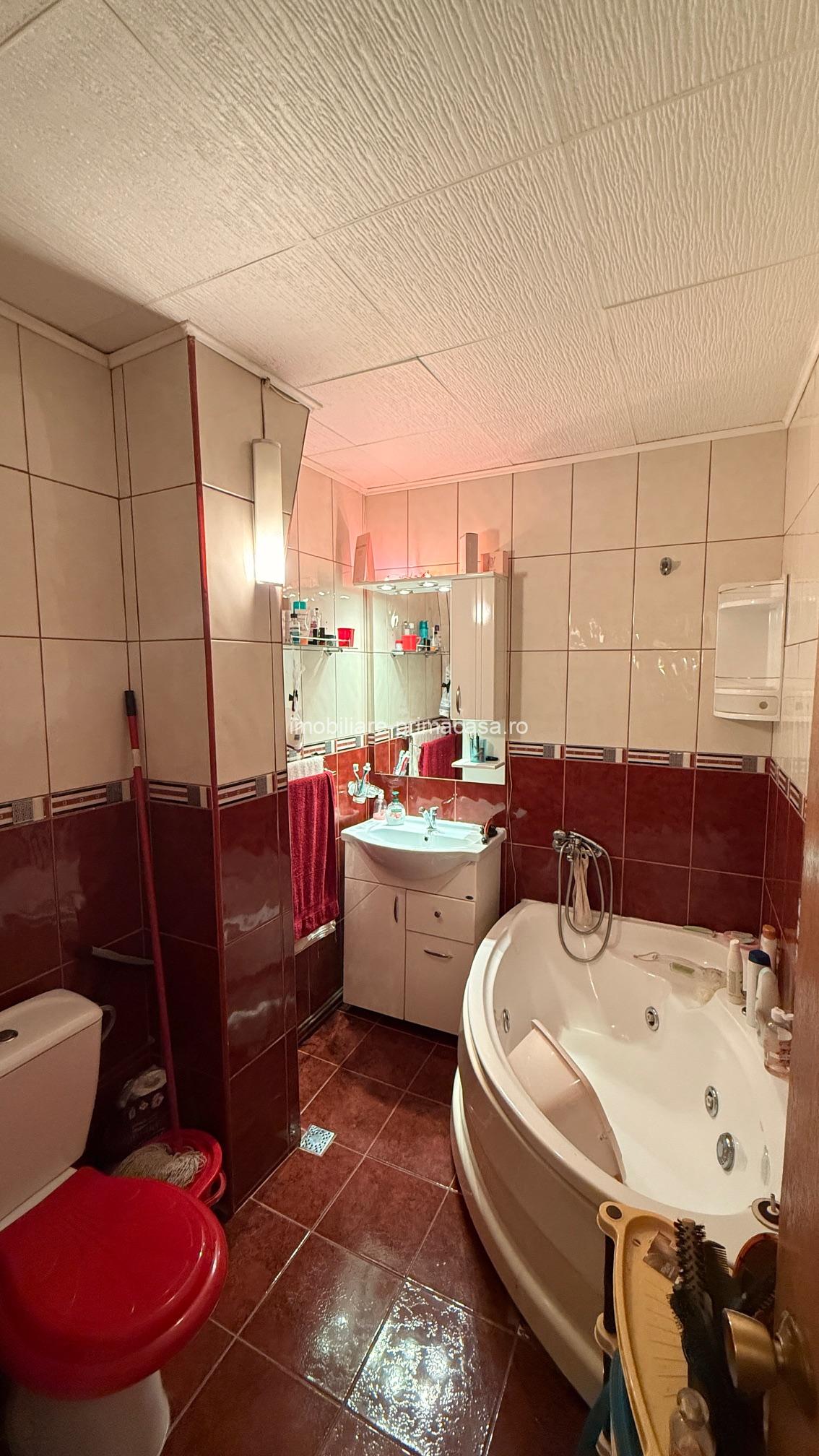 Str. Serelor (Parcul Central) Apartament cu 4 camere, decomandat, ultracentral ! - imagine 3