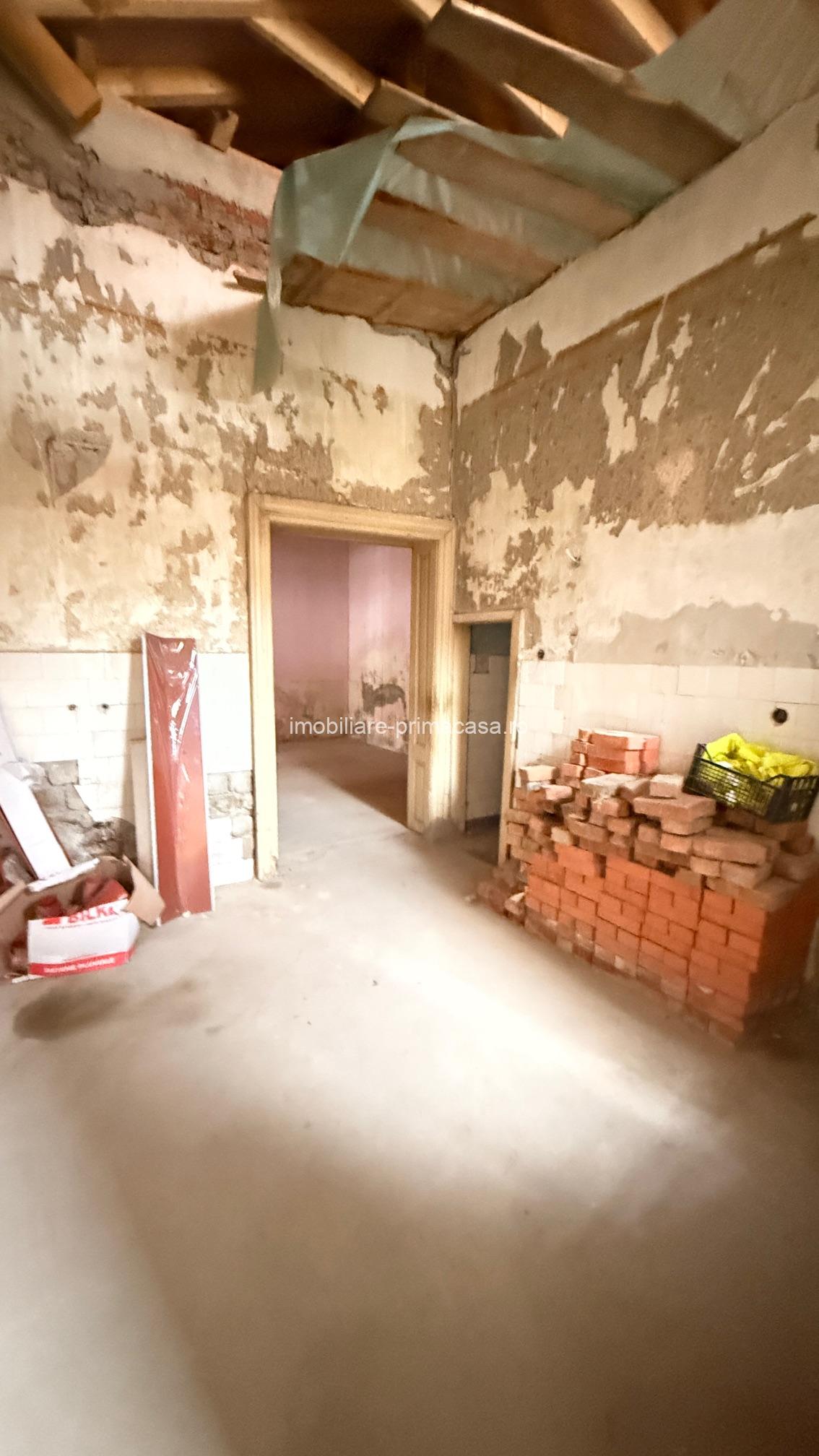 CLADIRE ISTORICA(1895), 150 mp Centrul Vechi Baia Mare! - imagine 5