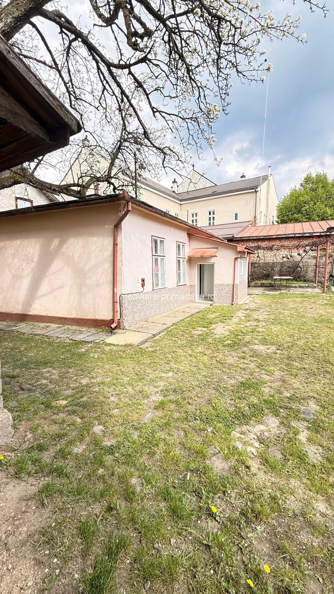 ULTRACENTRAL Baia Sprie , casa langa Primarie - doar 21.000euro! - imagine 2