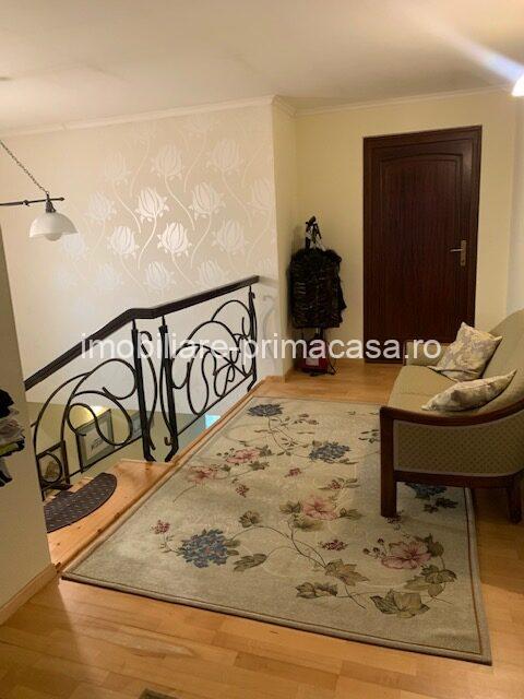 ZONA TBC , DUPLEX D+P+E din an 2007 , 950mp si 10ari teren! - imagine 2