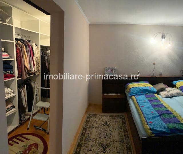 ZONA TBC , DUPLEX D+P+E din an 2007 , 950mp si 10ari teren! - imagine 41