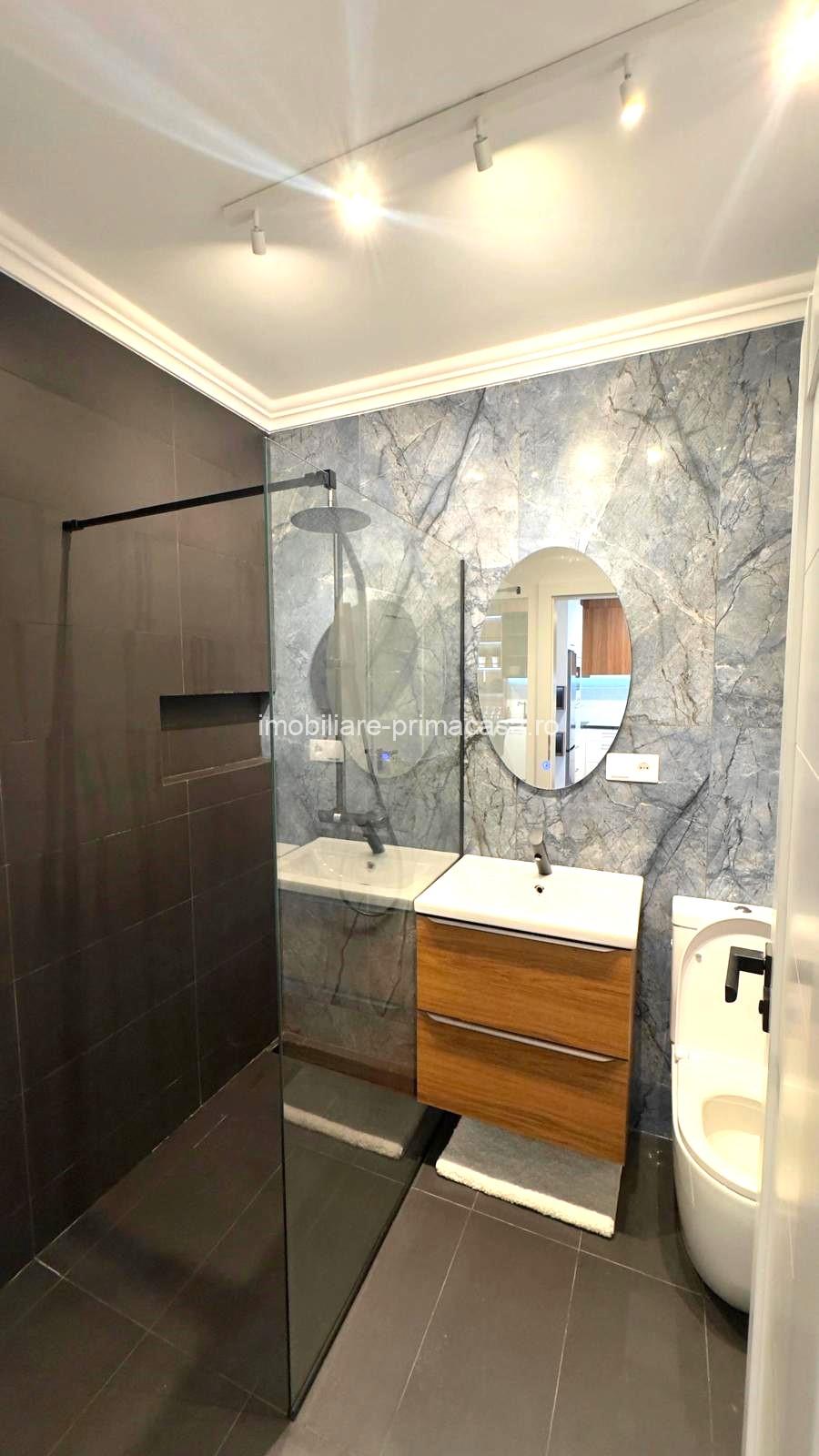 BLOC NOU, 2 camere super LUX , mobilat si utilat, parcare ext.! - imagine 11