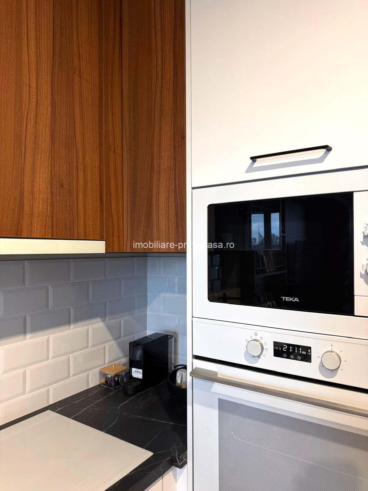 BLOC NOU, 2 camere super LUX , mobilat si utilat, parcare ext.! - imagine 18