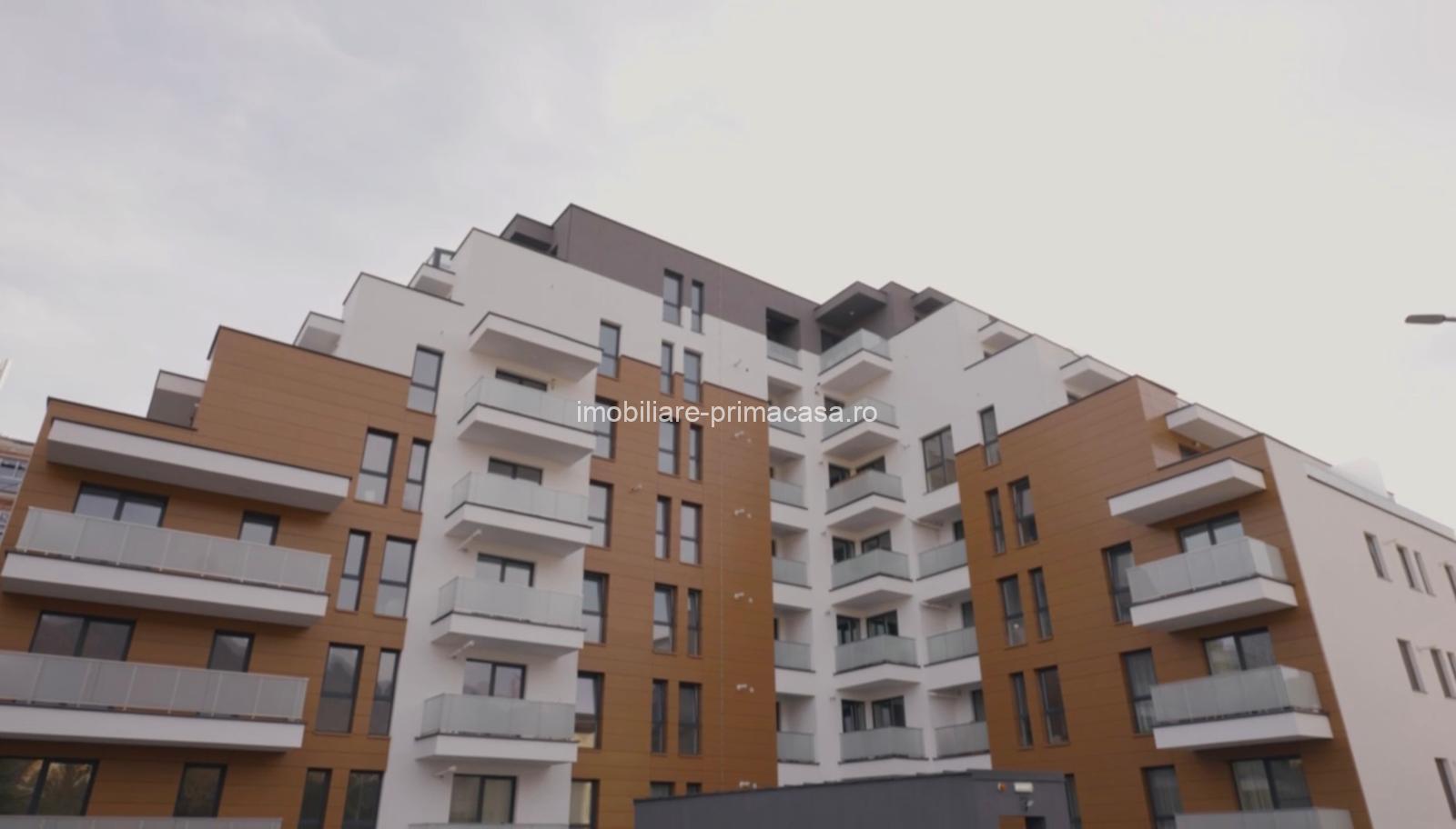 BLOC NOU, 2 camere super LUX , mobilat si utilat, parcare ext.!