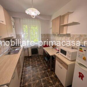 CARAGIALE 2camere semidecomandate, parter, zona verde , parculet copii!