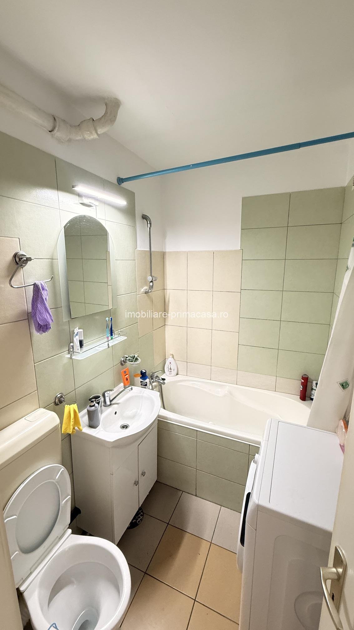 CARAGIALE apartament 4 camere, 70 mp, 105.000 € - imagine 13