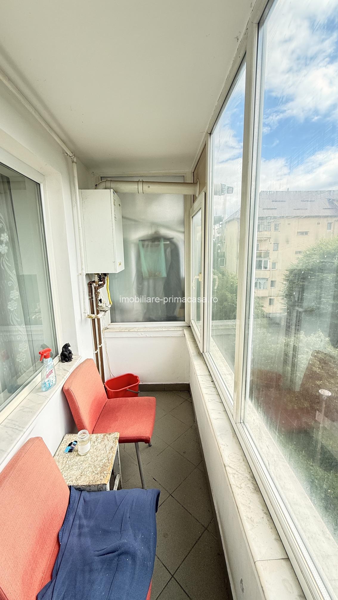 CARAGIALE apartament 4 camere, 70 mp, 105.000 € - imagine 11