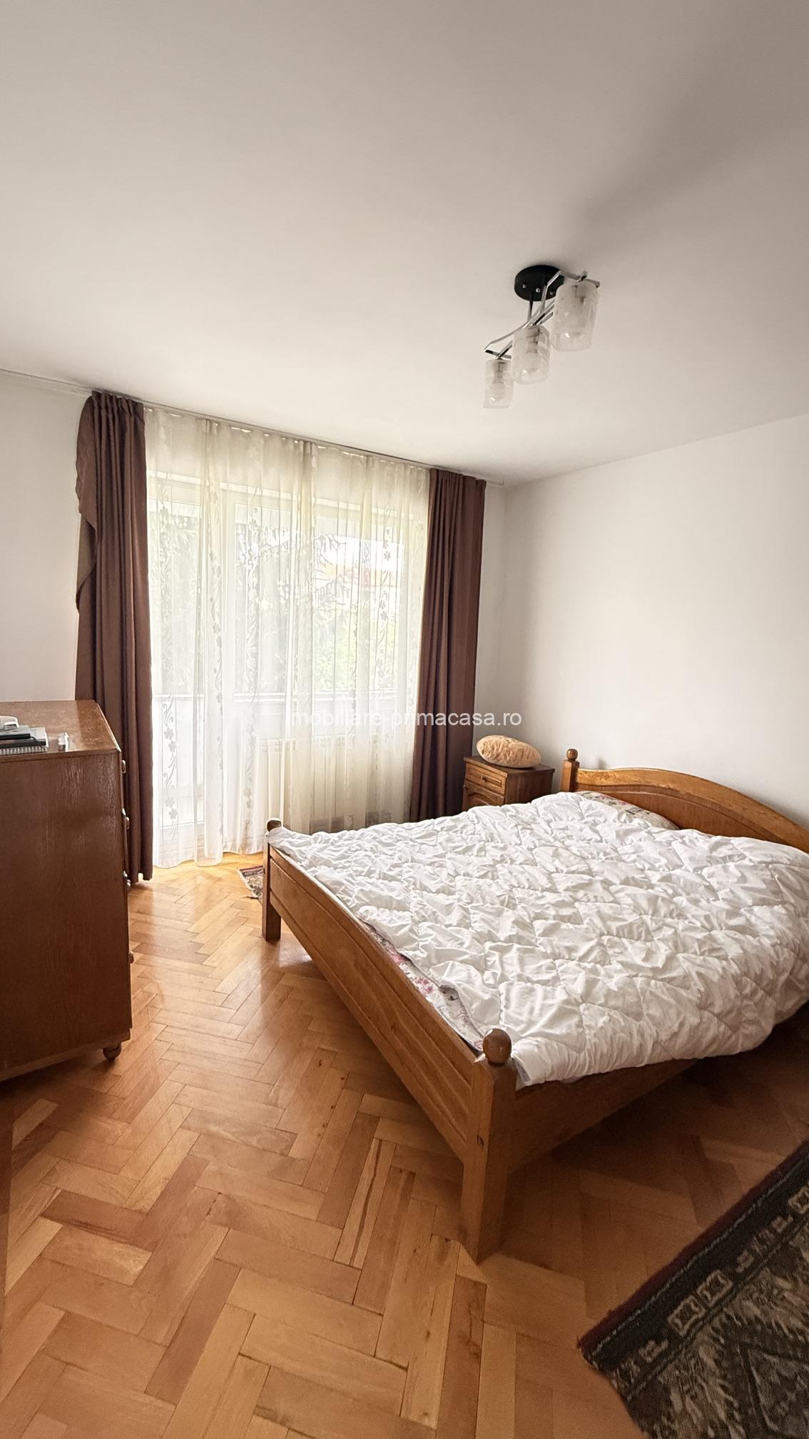 CARAGIALE apartament 4 camere, 70 mp, 105.000 € - imagine 10