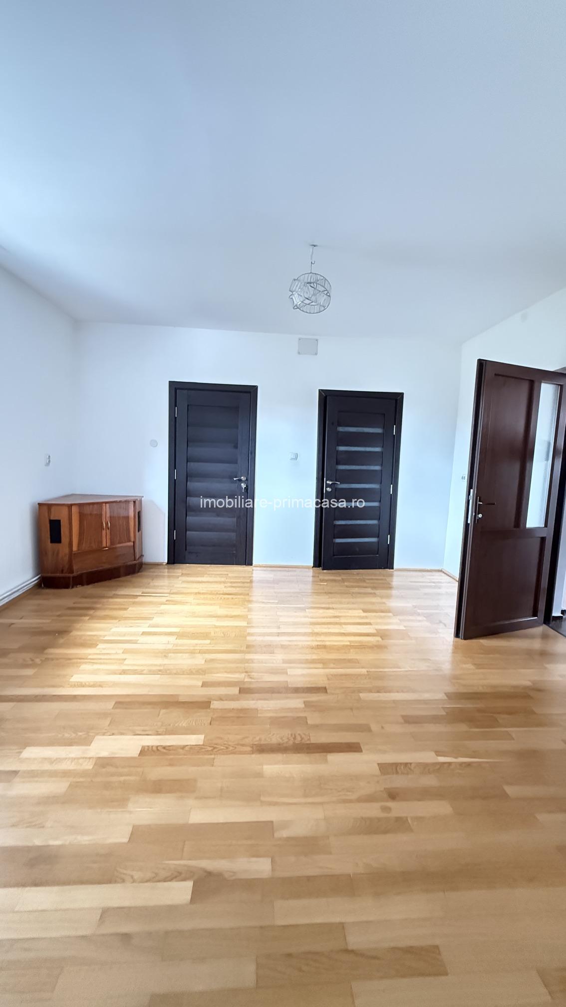 VICTORIEI Zona Fredy, casa pe 1 nivel , 4ari teren! - imagine 11