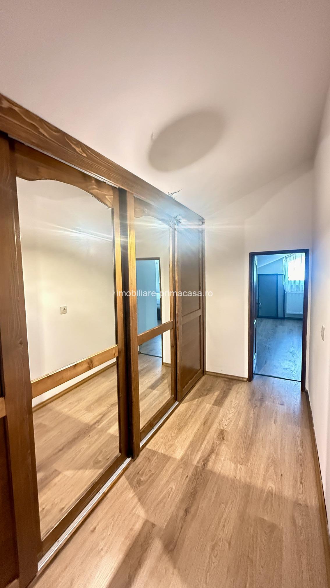 ZONA PRONTO- Casă P+E 200 mp, 2 garaje, teren 723mp! - imagine 19