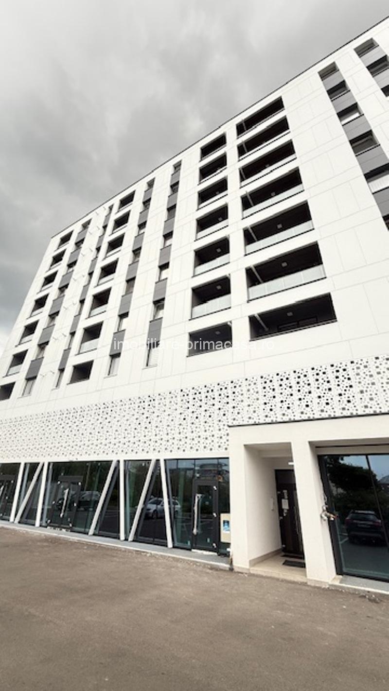 COSBUC- Bloc nou, apartament cu 2 camere, parcare interioara, 390€/Luna