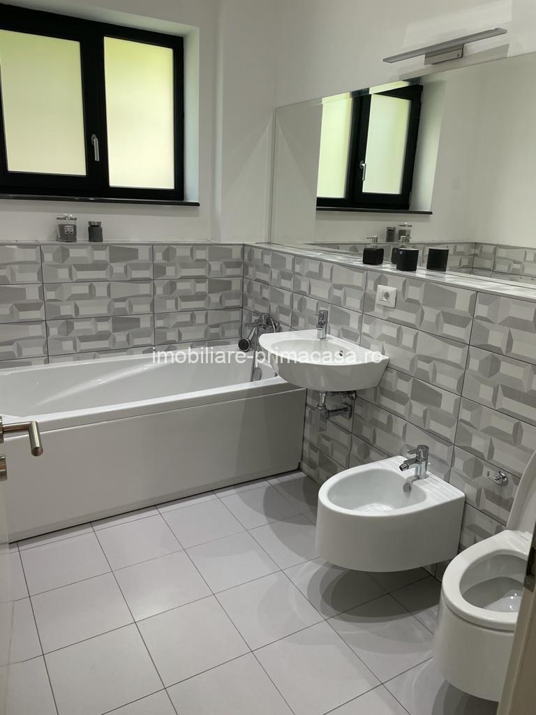 ZONA PARC apartament in VILA cu 3 camere ultrafinisat,panorama super! - imagine 11