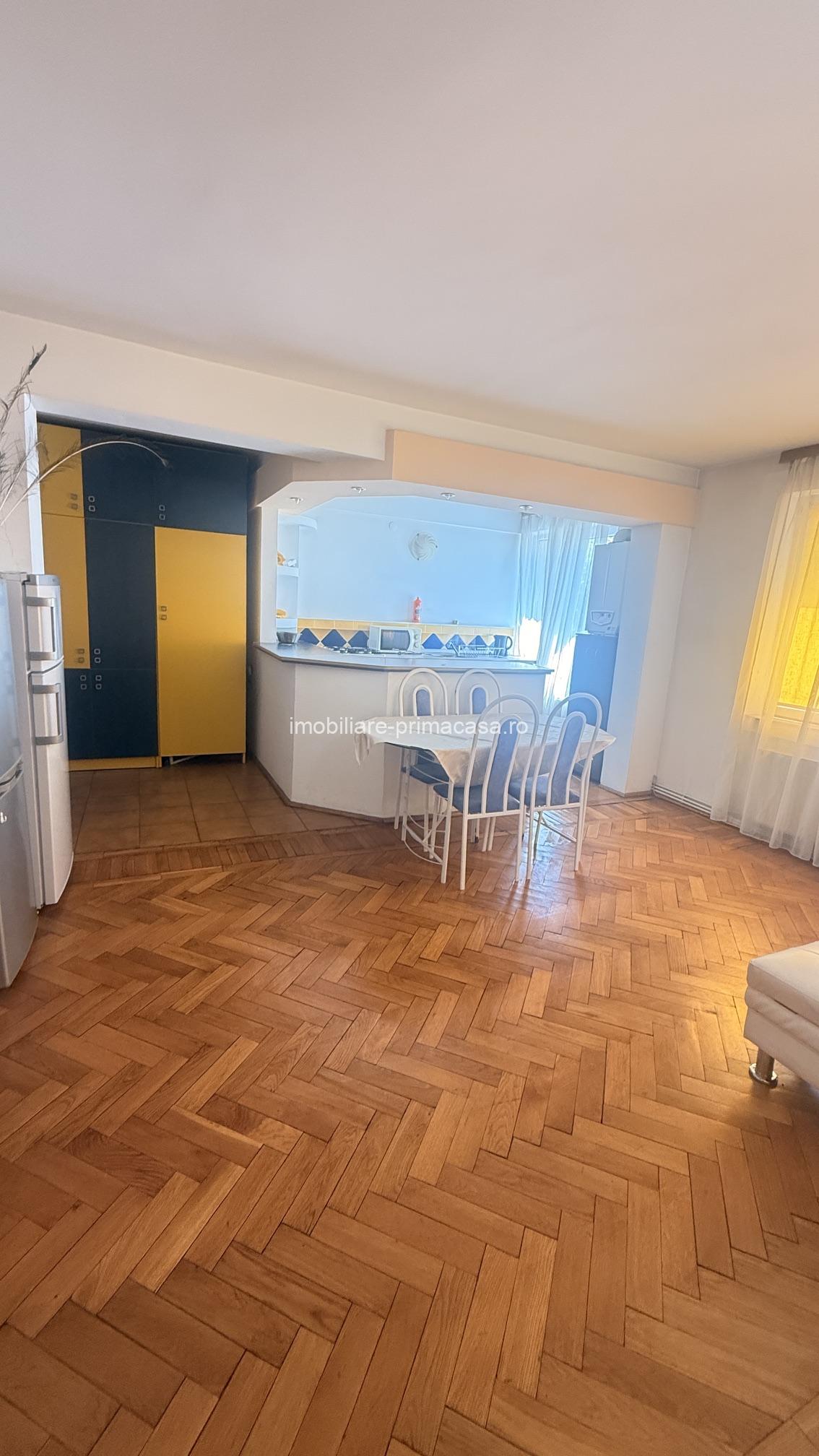 Apartament semidecomandat, Centru – Strada Revoluției, etaj 1, mobilat! - imagine 16