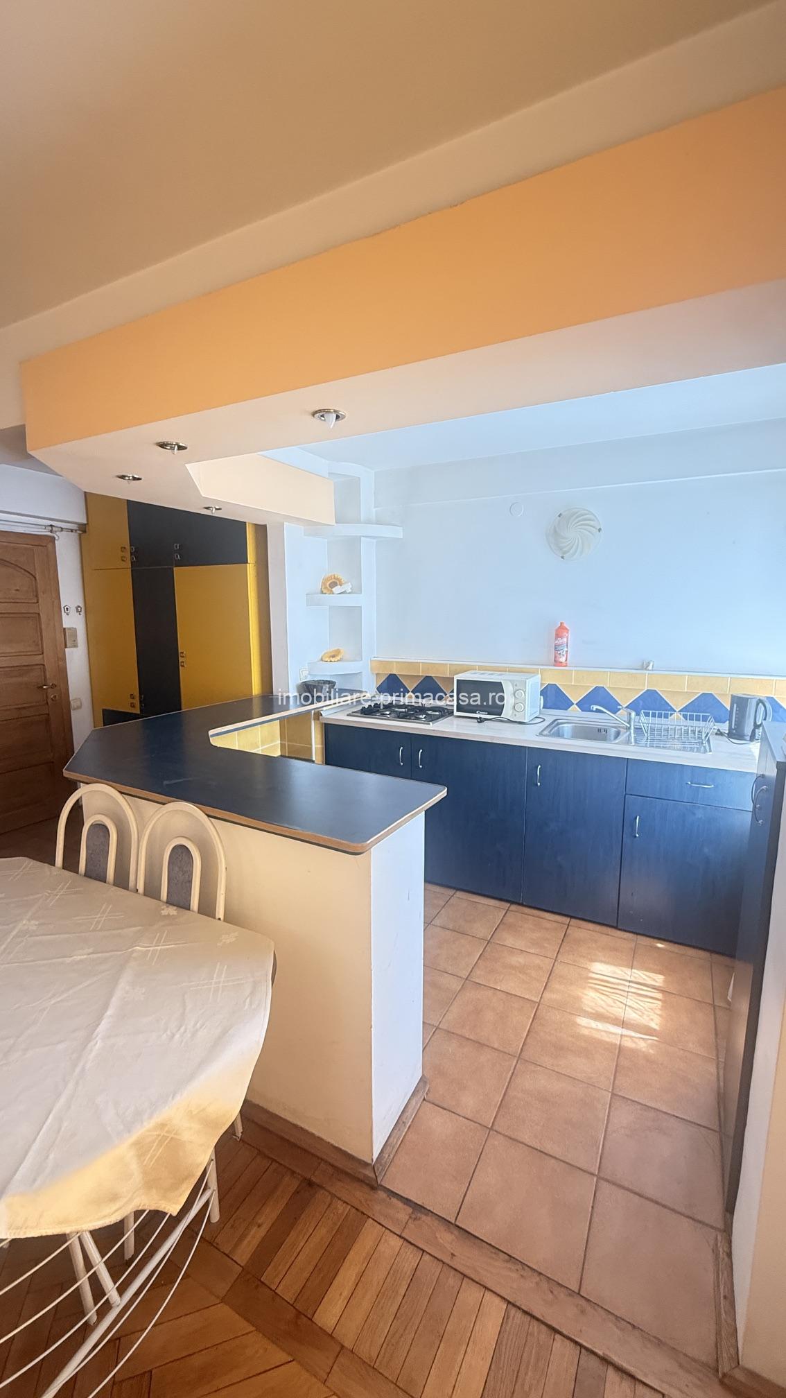 Apartament semidecomandat, Centru – Strada Revoluției, etaj 1, mobilat! - imagine 11
