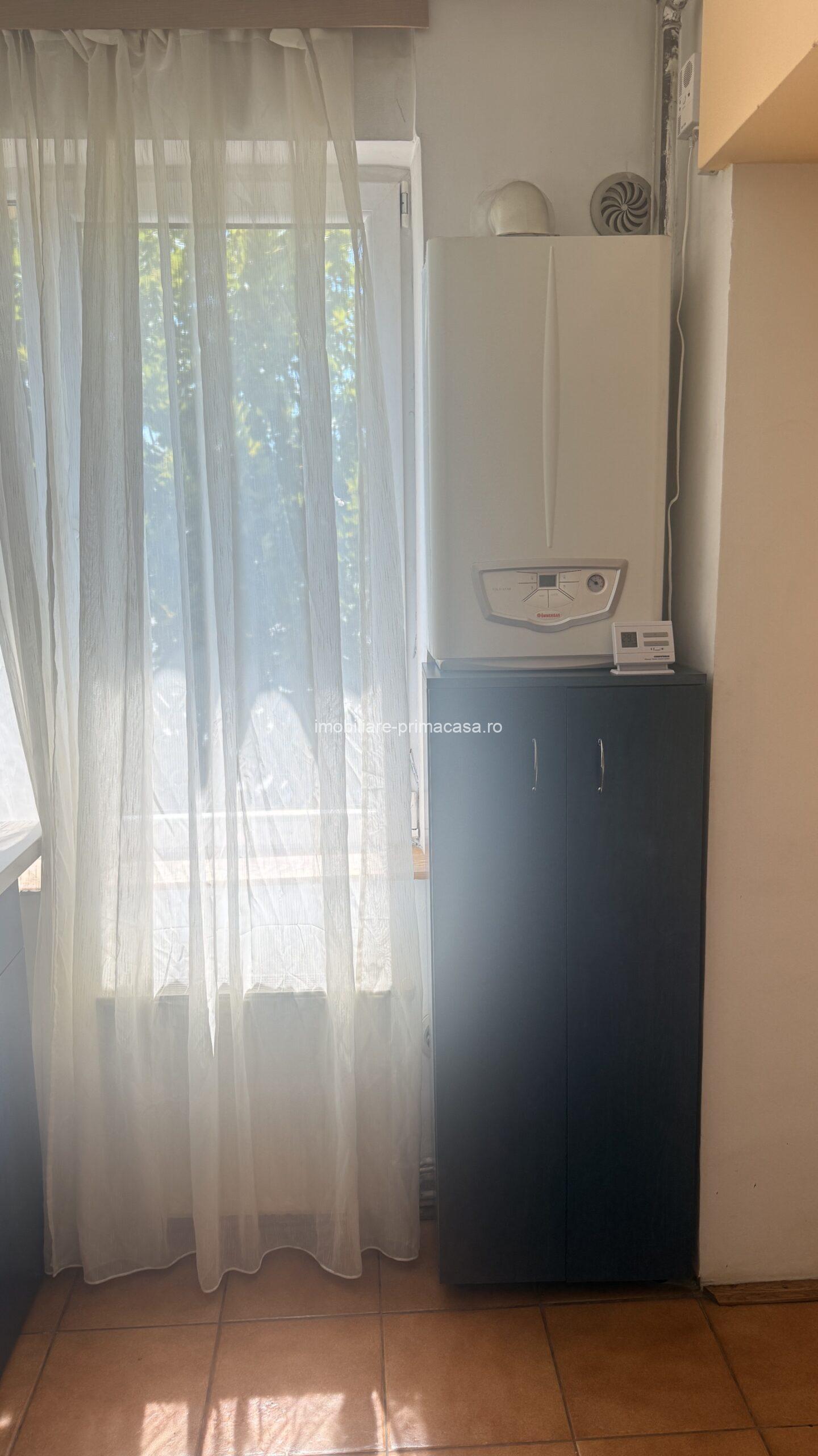 Apartament semidecomandat, Centru – Strada Revoluției, etaj 1, mobilat! - imagine 7