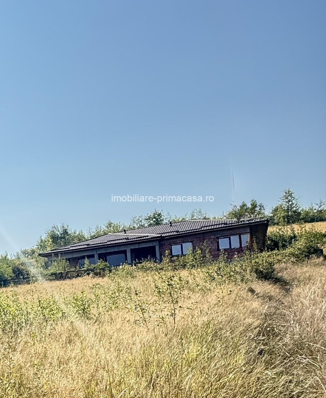 ZONA CASTEL TRANSILVANIA -str. VRANCEI -casa parter la rosu cu teren 1678mp