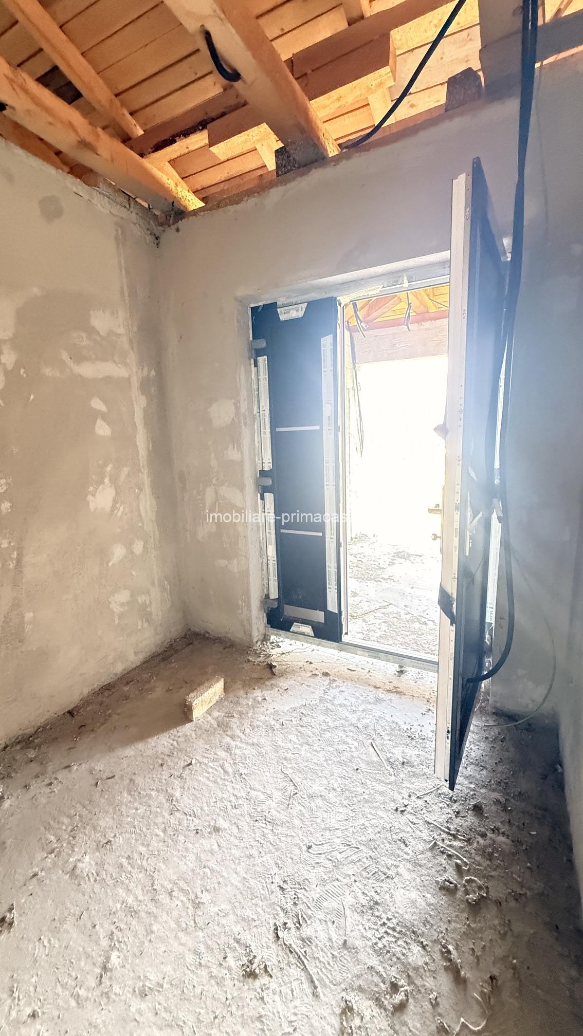 ZONA CASTEL TRANSILVANIA -str. VRANCEI -casa parter la rosu cu teren 1678mp - imagine 8