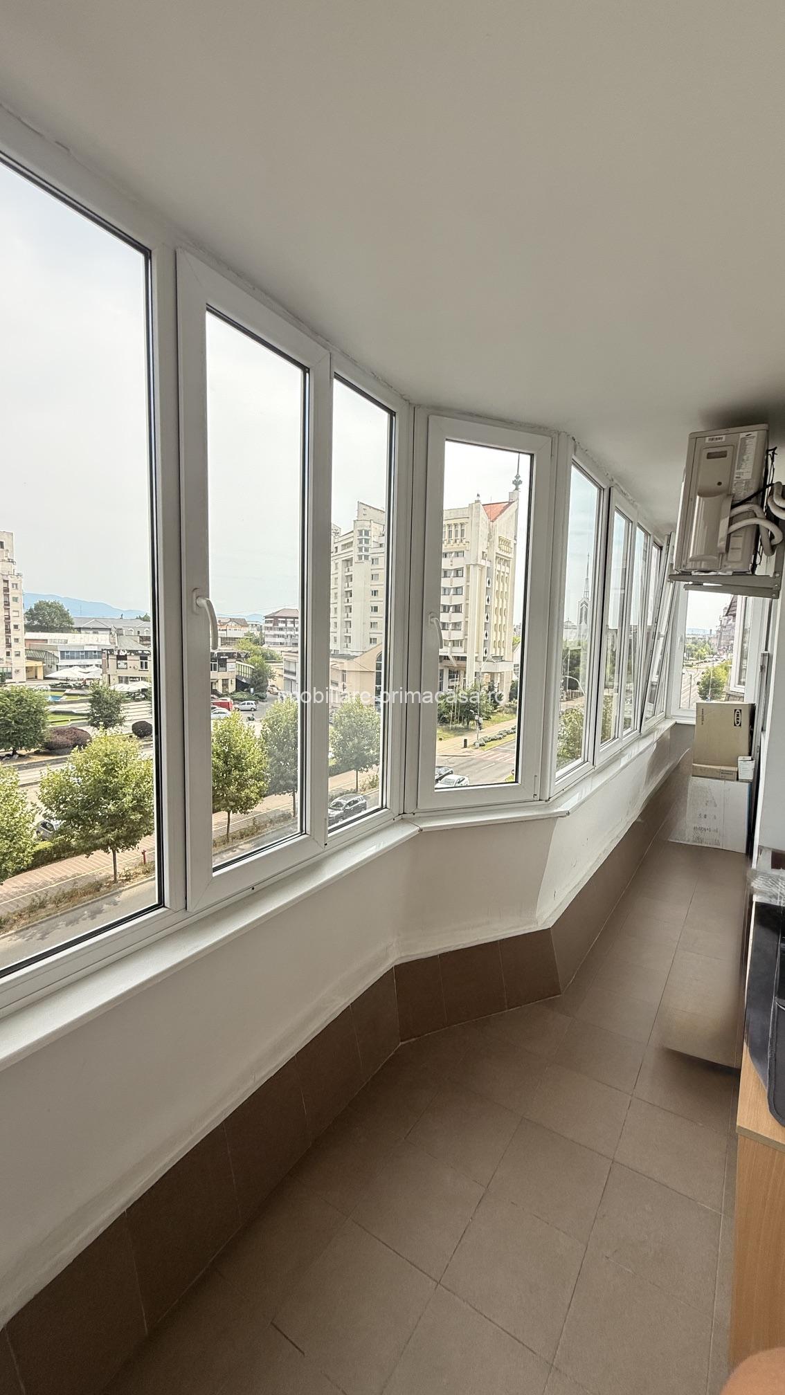 Bulevardul Unirii, vedere spre Parcul Mara-Apartament cu 3 camere de închiriat! - imagine 11