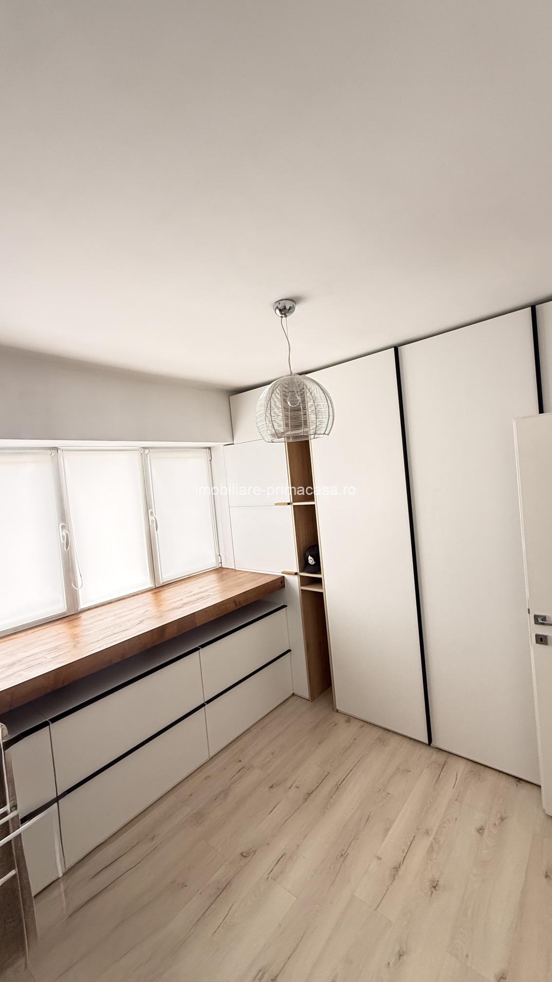 Bulevardul Unirii, vedere spre Parcul Mara-Apartament cu 3 camere de închiriat! - imagine 7