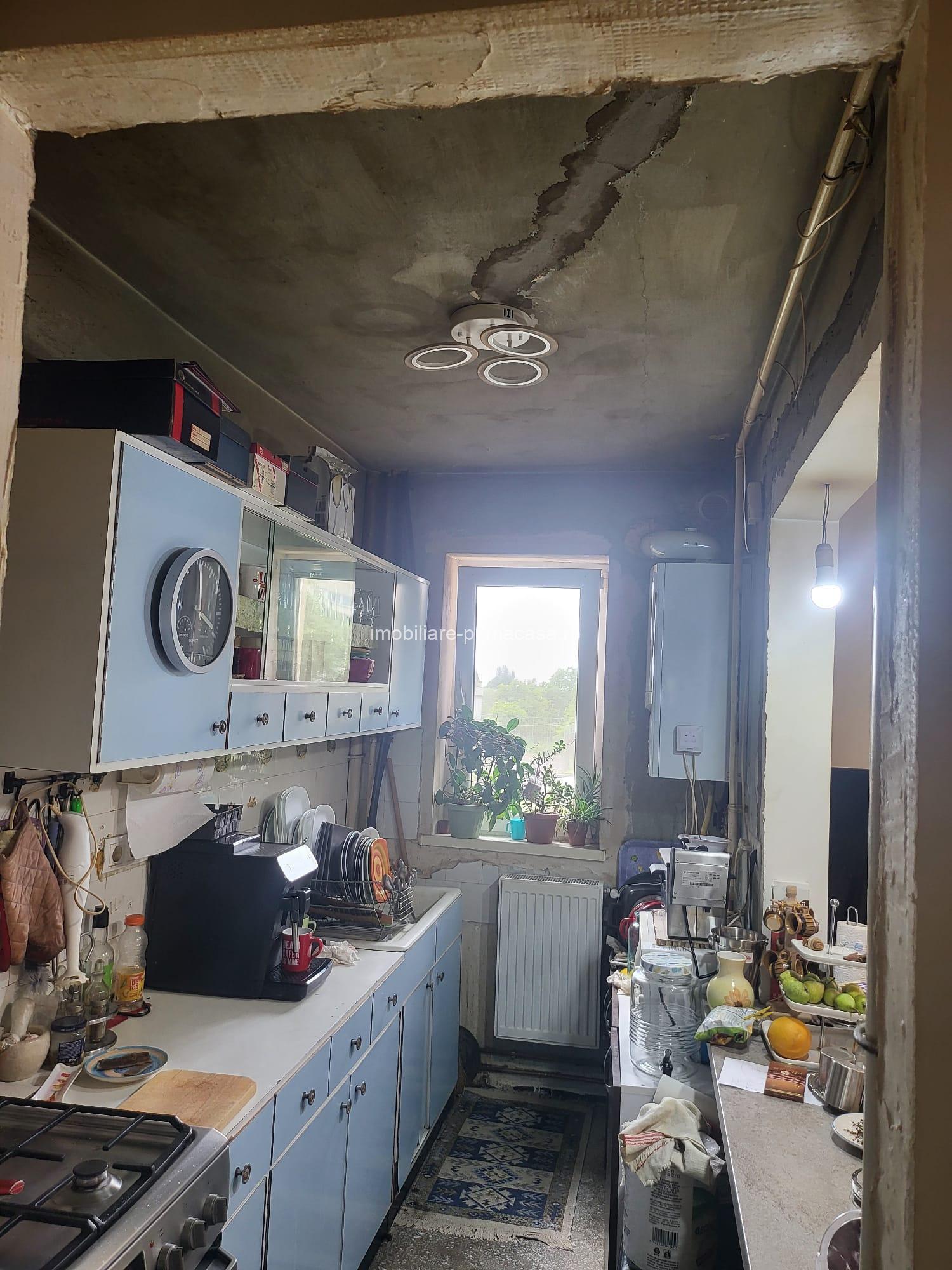 BABES zona Universitatii etaj2, apartament 3camere!