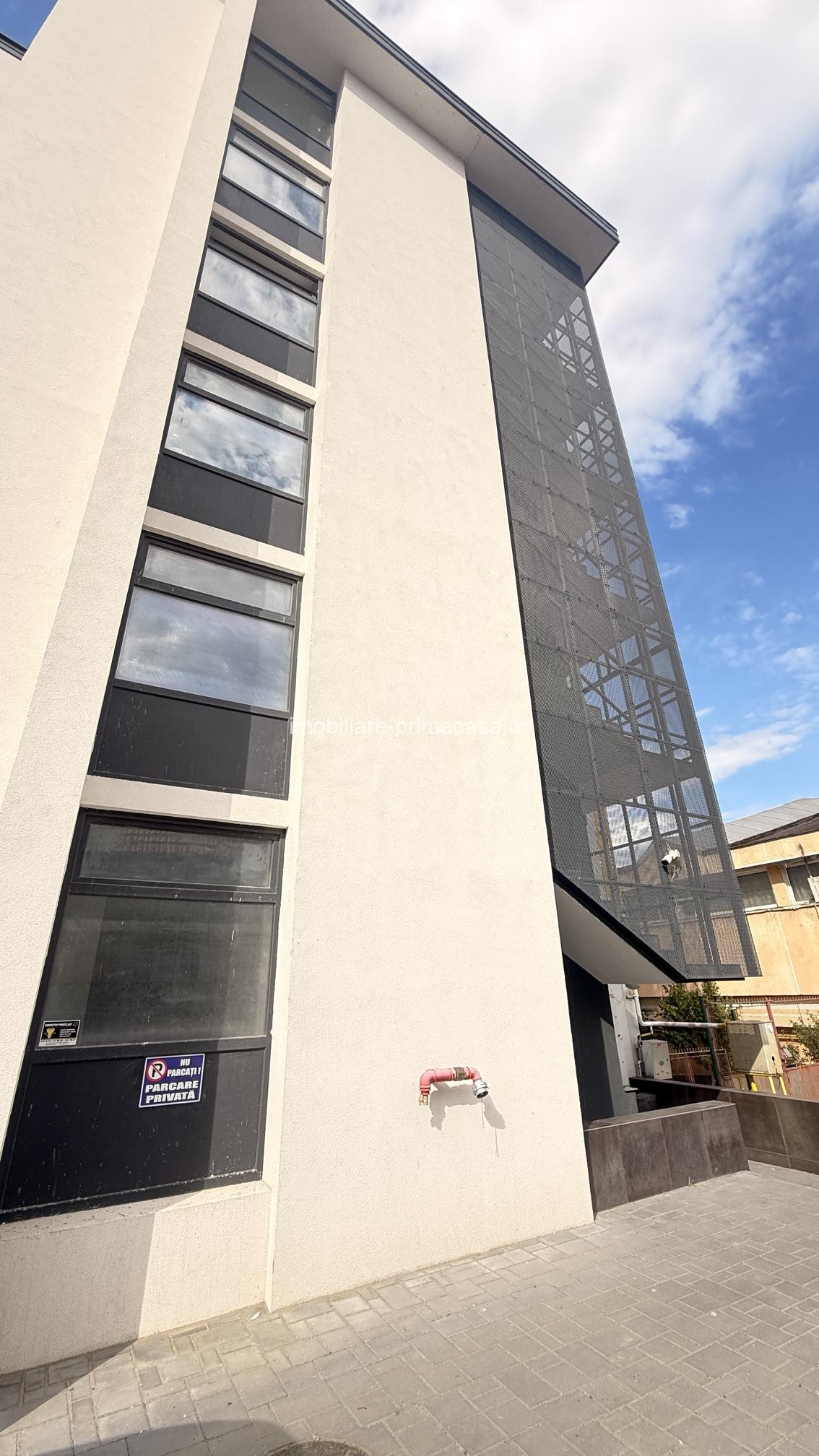 CENTRU VECHI- bloc nou, 3camere -finisat, lift, panorama! - imagine 3