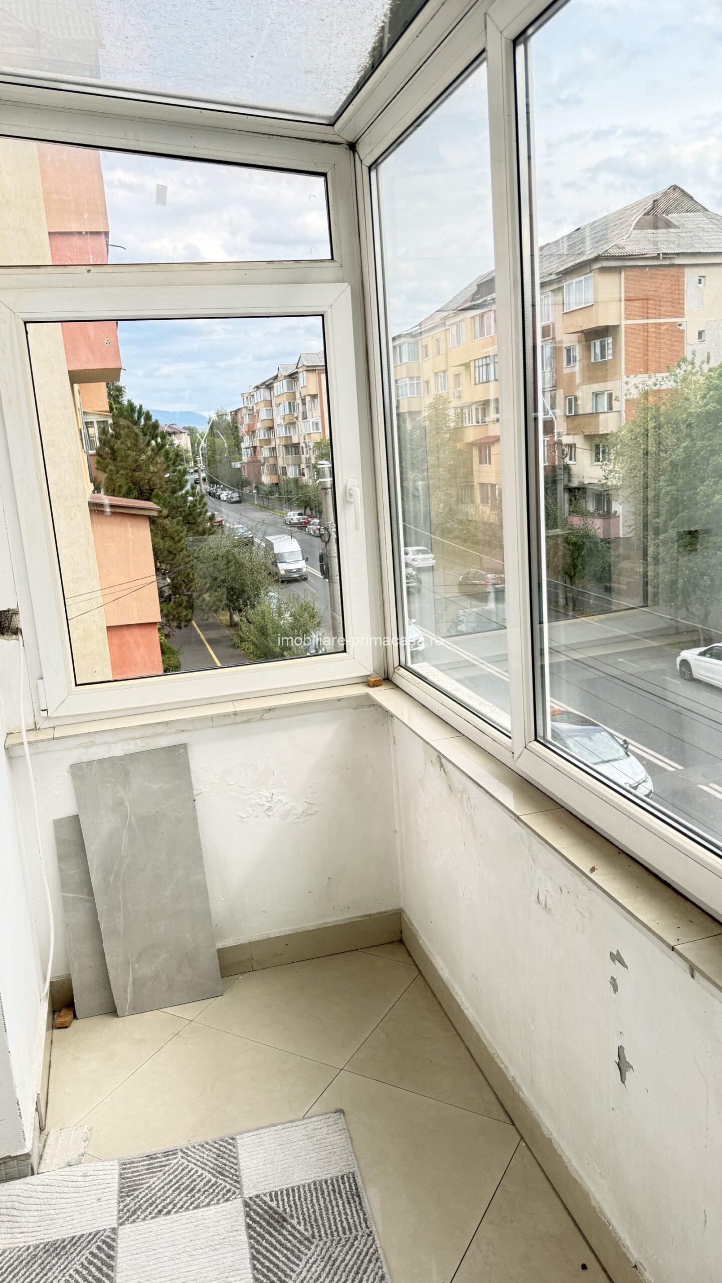HORTENSIEI -CENTRU -4camere decomandat, mobilat si utilat! - imagine 4