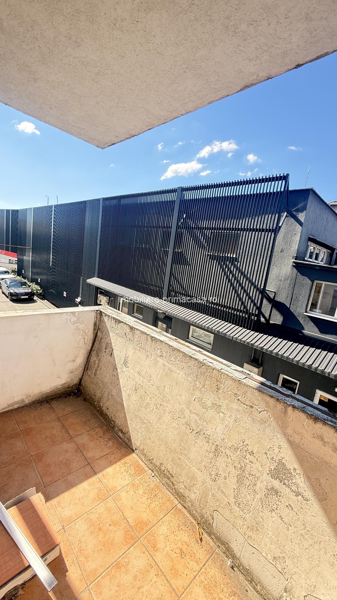 ZONA PRONTO apartament 2 camere decomandate, 60 mp, 2 balcoane - imagine 9